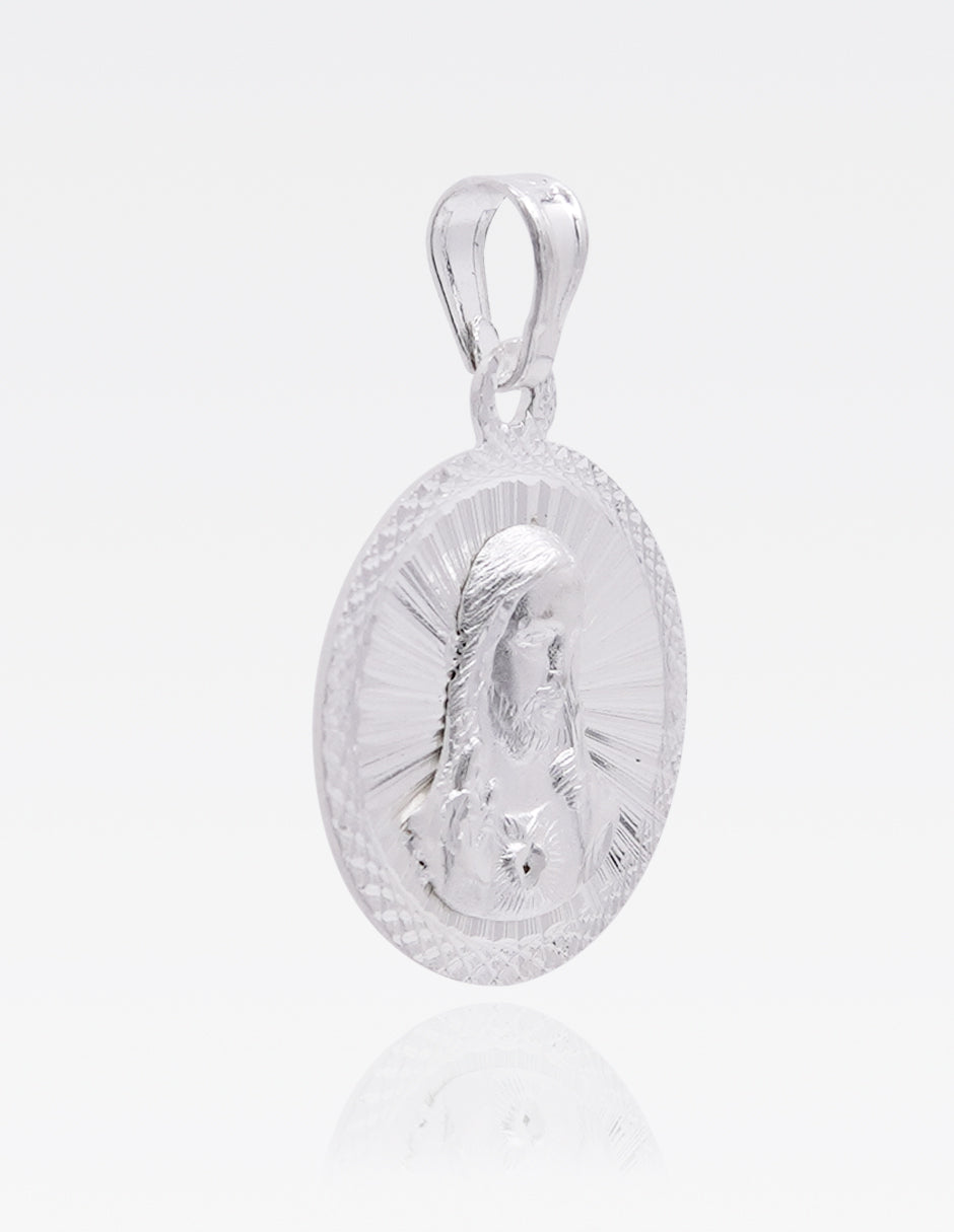 Dije de Plata .925 | Sagrado Corazón | 2.7 CM de Altura 1.8 CM Ancho