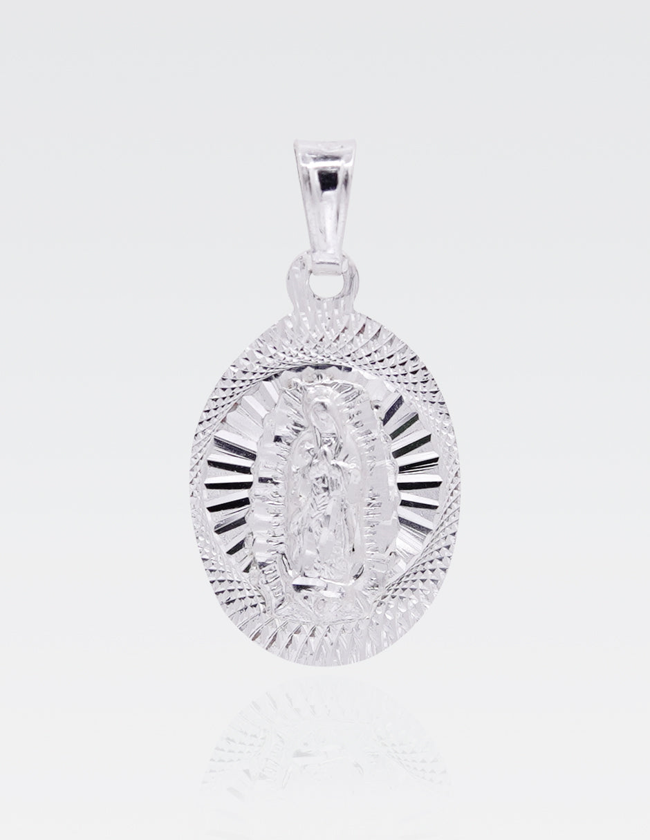 Dije de Plata .925 | Sagrado Corazón | 2.7 CM de Altura 1.5 CM de Ancho